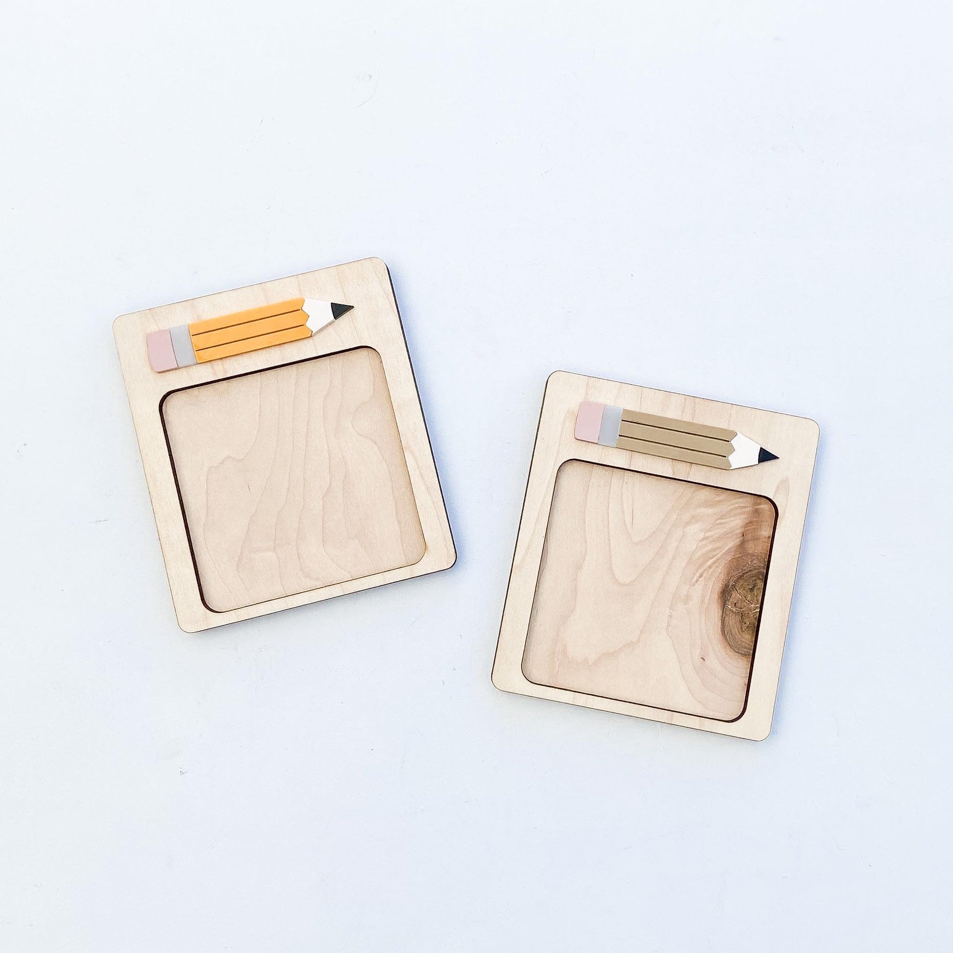 Personalized 3D teacher sticky note holder with raised acrylic lettering detail