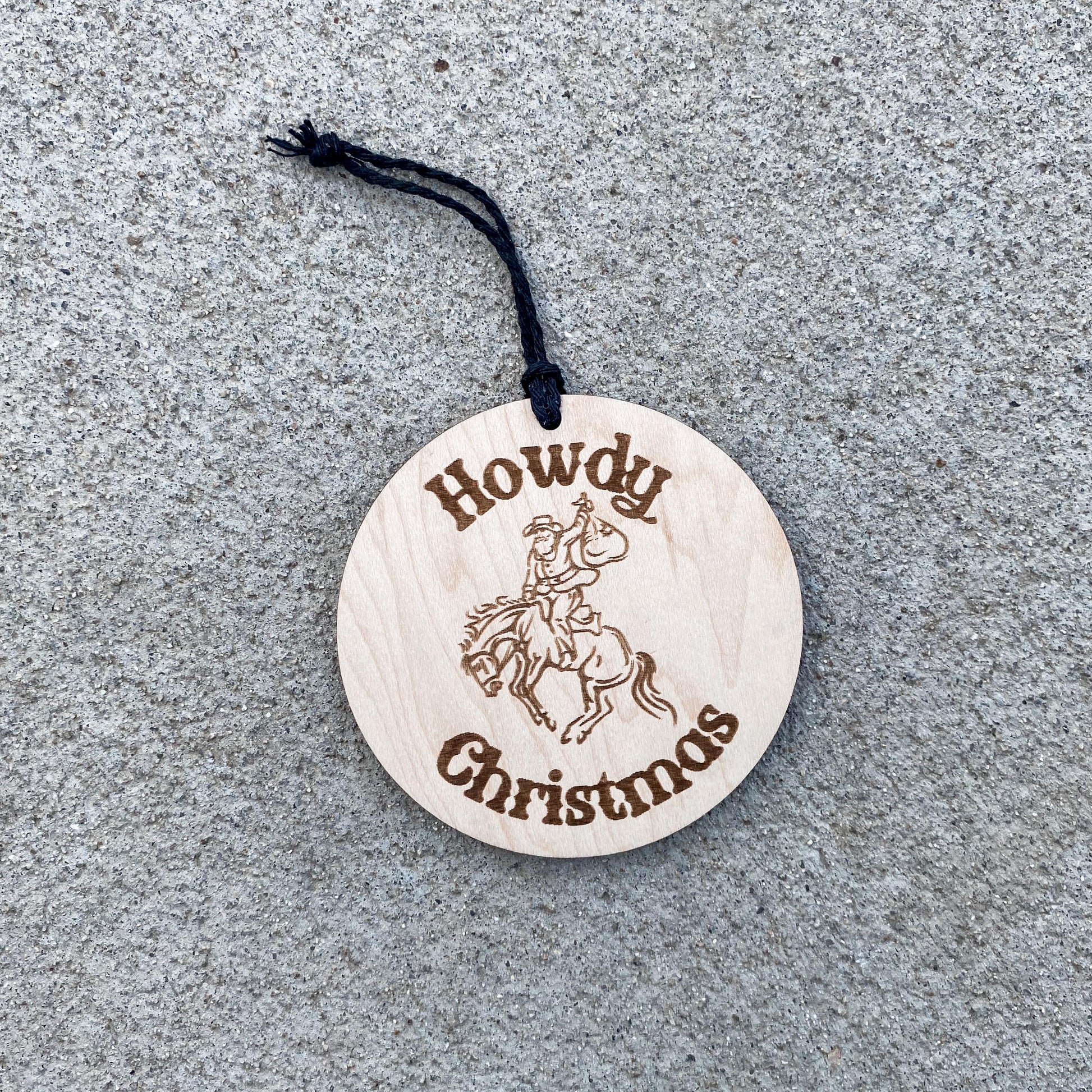 Howdy personalized western Christmas tree ornament in maple wood for country holiday decor