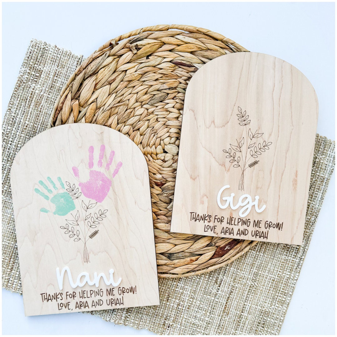 Grandma handprint flower sign showing child's handprints and acrylic name, Mother's Day gift