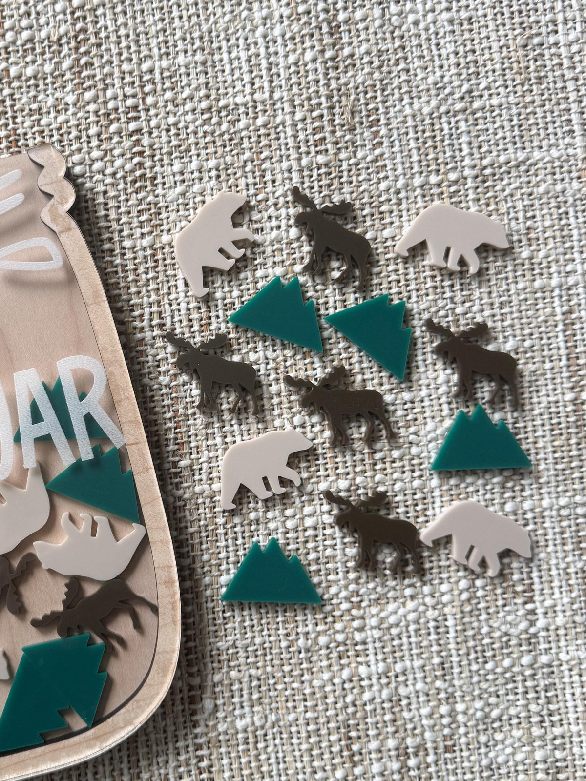 Forest animal reward jar tokens in acrylic: moose, bear and mountain