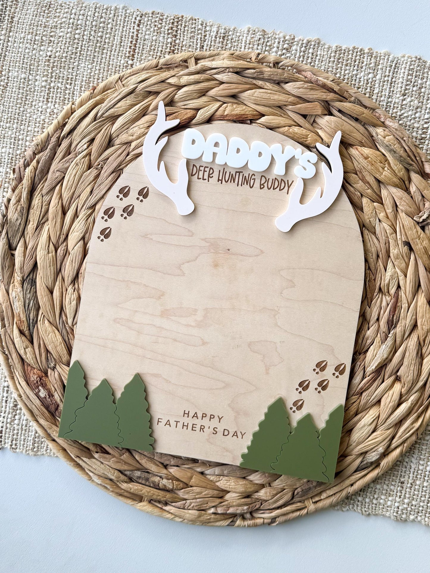 Father’s Day hunting plaque with layered acrylic antlers and forest tree details