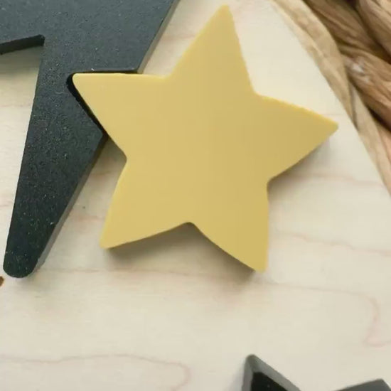 Video of the personalized arch baby milestone board