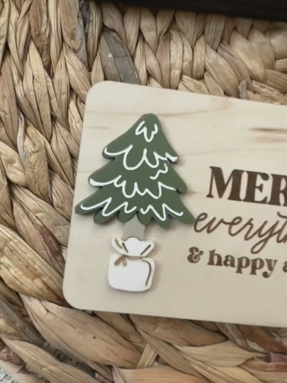 Video of the wooden Christmas gift card holders in tree, wreath and gift box designs