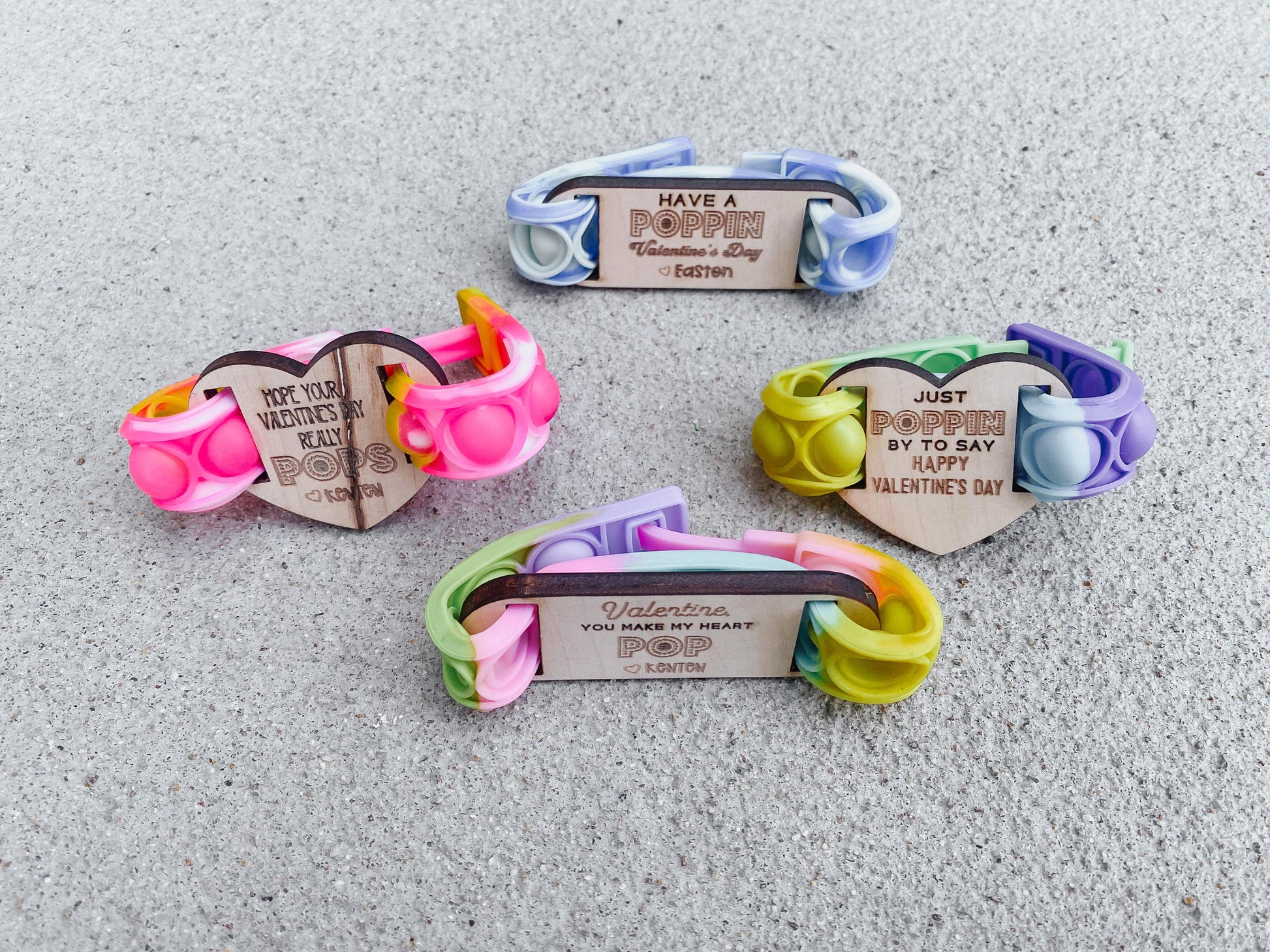 Pop it bracelet Valentine cards for kids classroom exchange, non-candy wearable gift