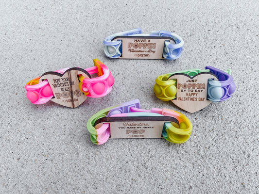 Pop it bracelet Valentine cards for kids classroom exchange, non-candy wearable gift