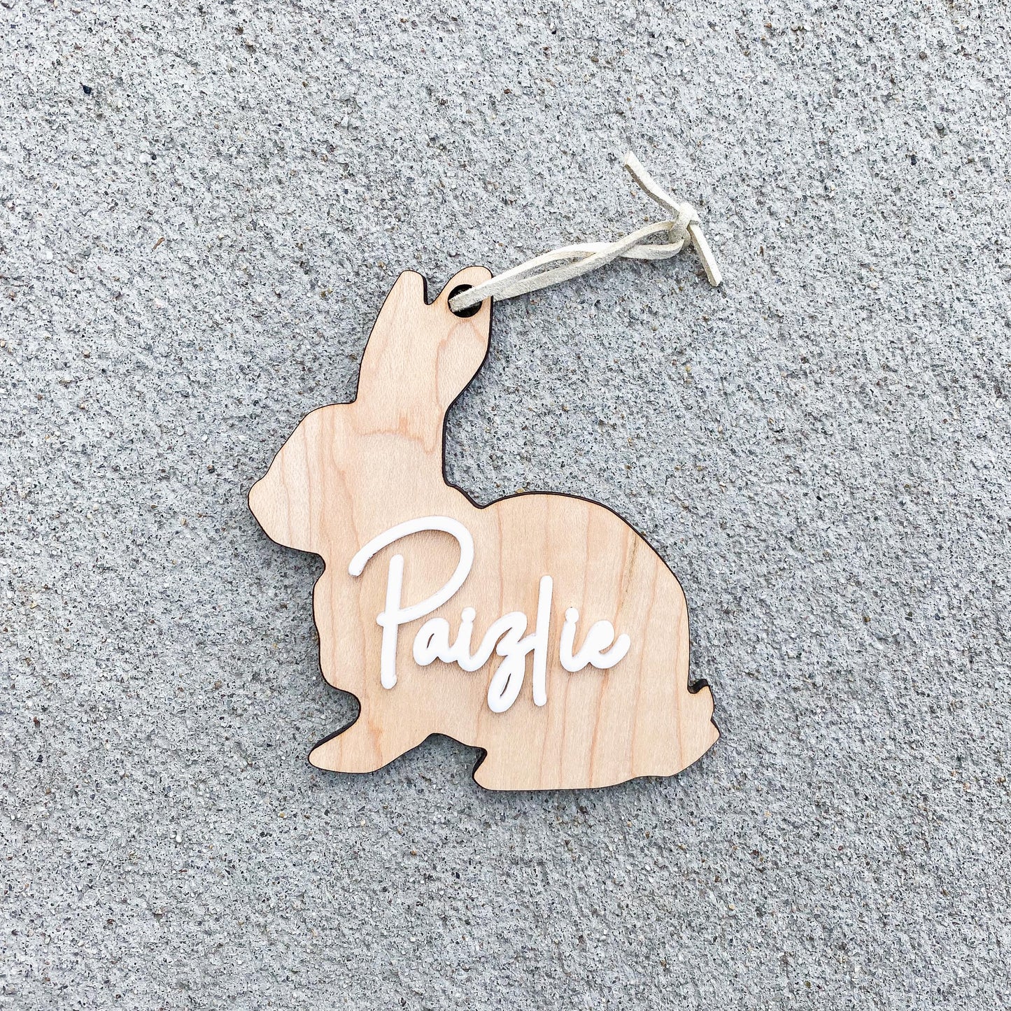 Personalized classic Easter bunny basket tag in natural wood for kids